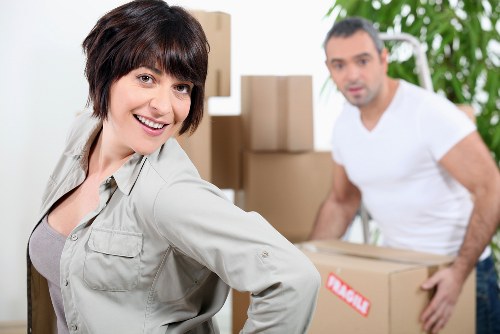 Customer access and liability rules for storage services